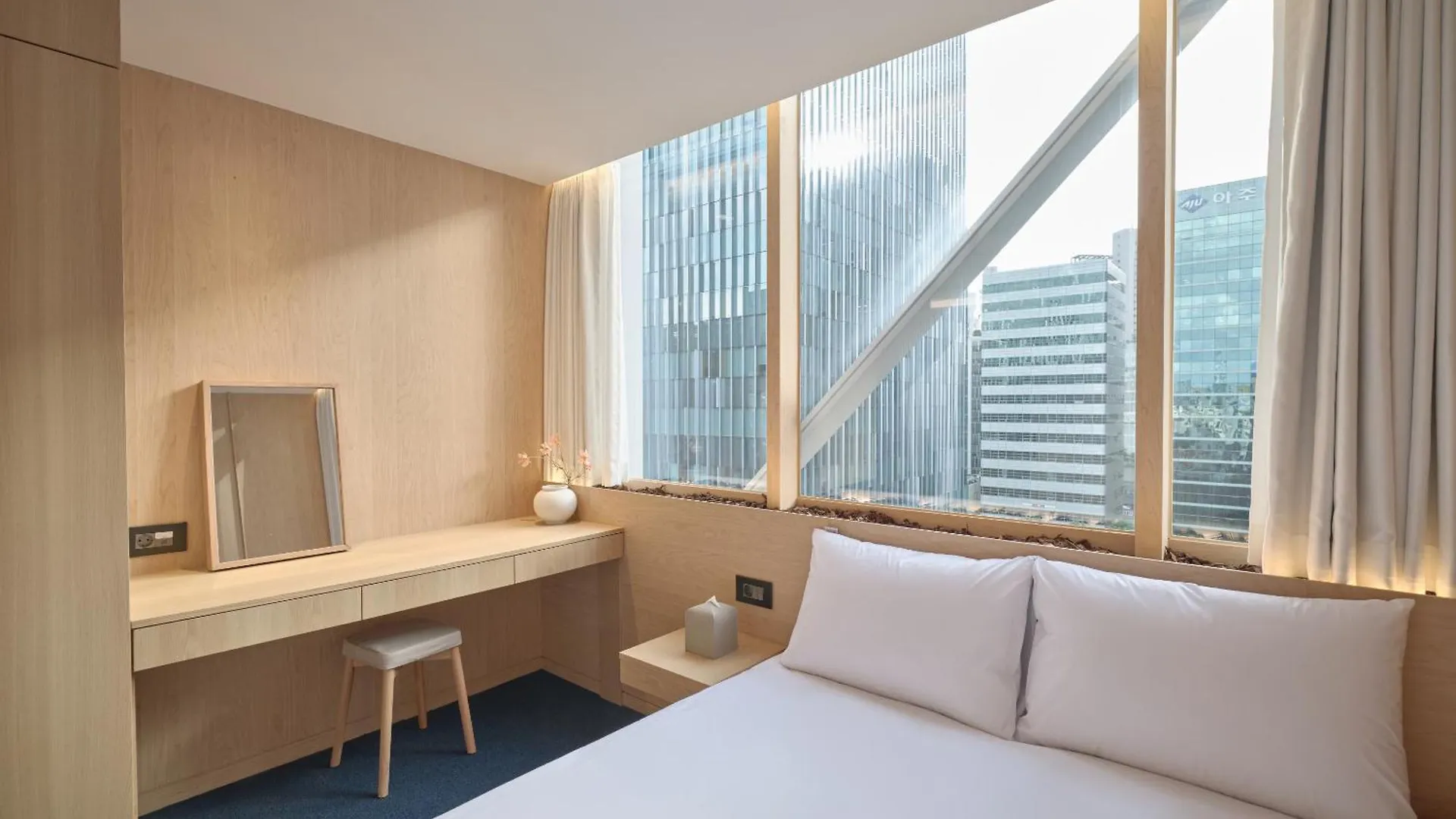 Uh Suite The Gangnam Seoul South Korea