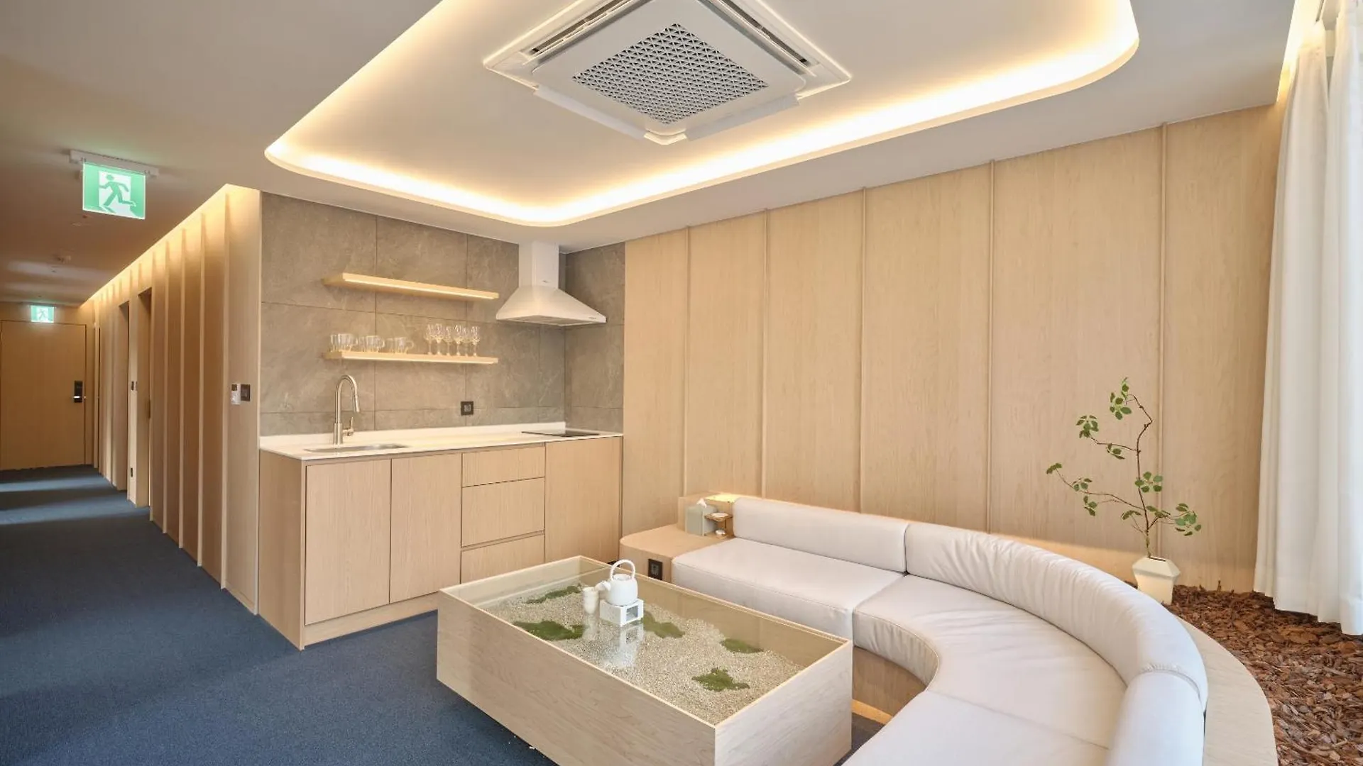 Uh Suite The Gangnam Seoul South Korea