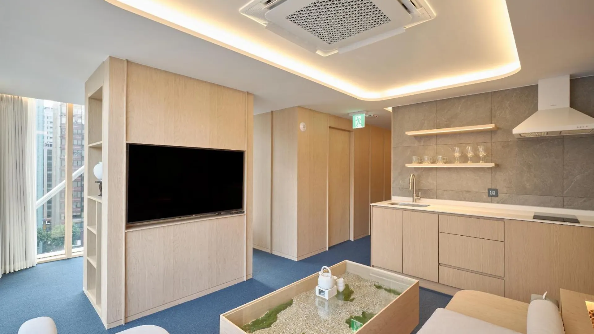 Uh Suite The Gangnam Seoul 0*,