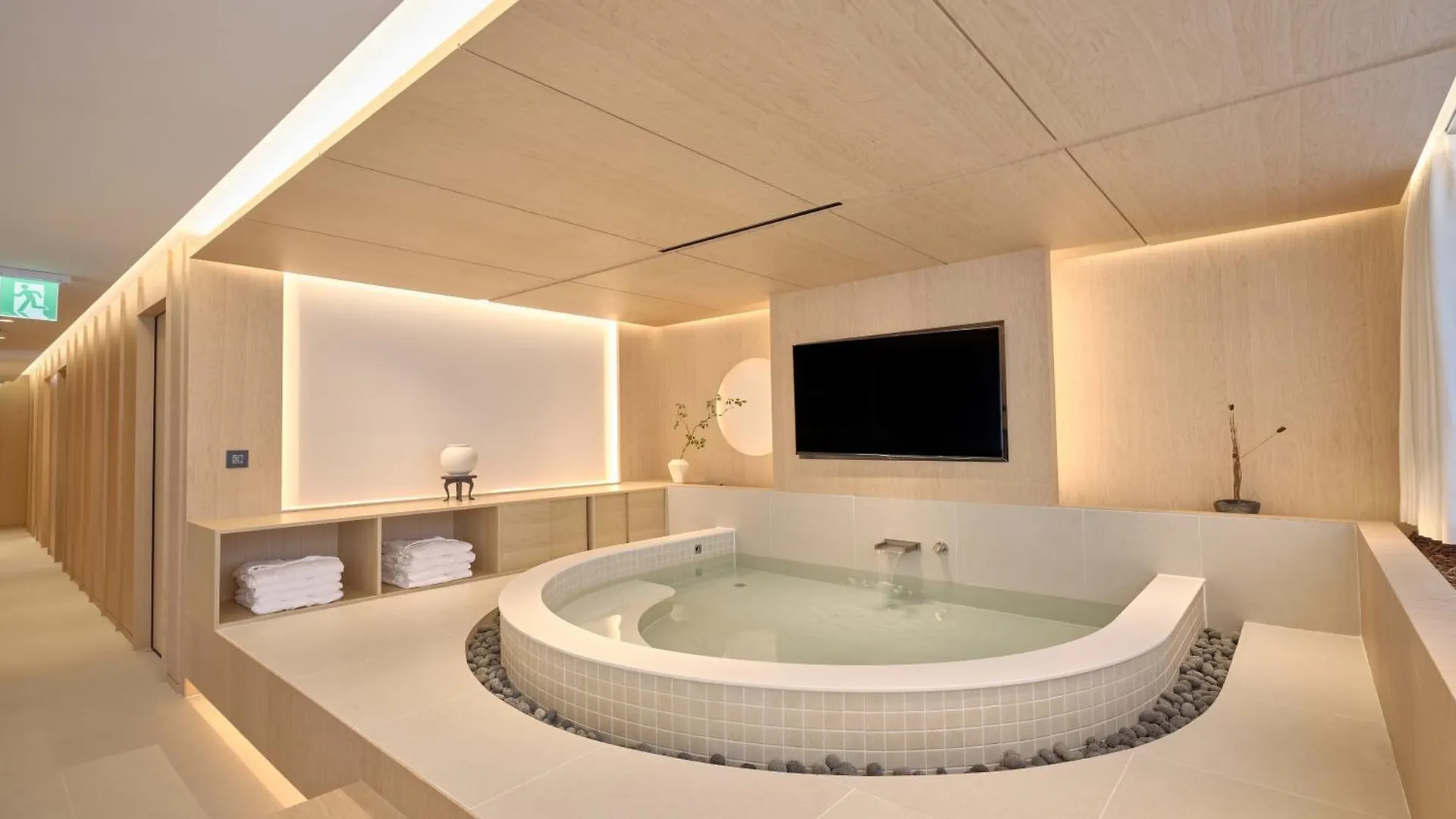 Uh Suite The Gangnam Seoul