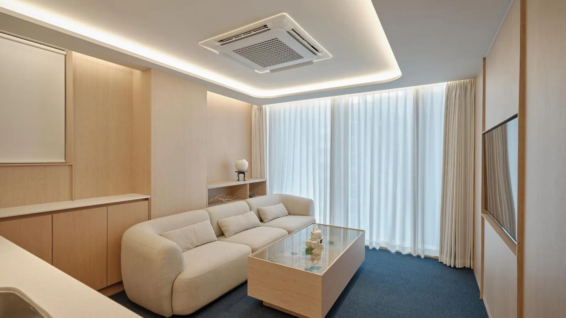Uh Suite The Gangnam Seoul
